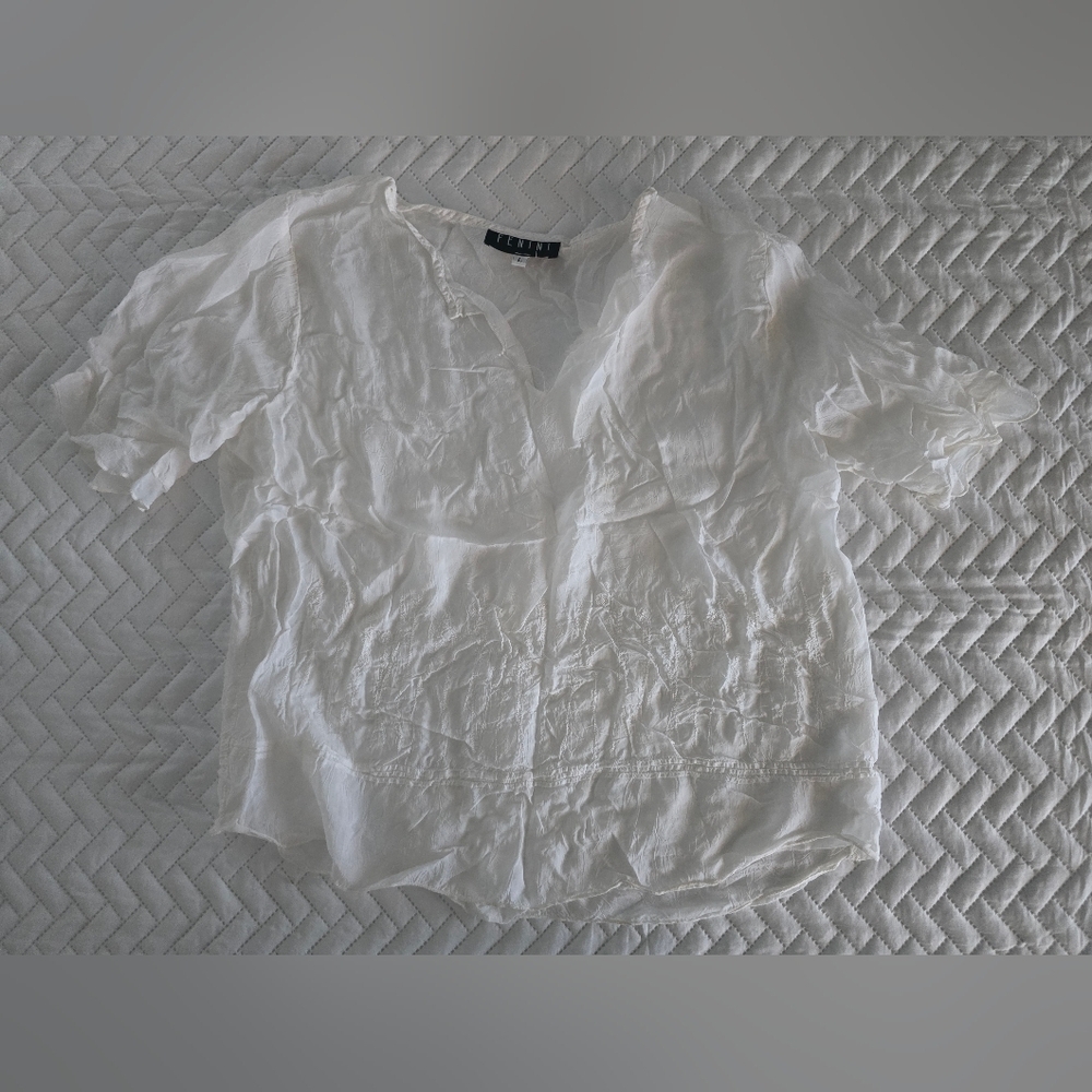 Fenini Linen Emboidred White Short Sleeve Blouse